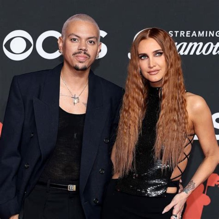 Ashlee Simpson’s net worth, biography, fact, career, awards and life story