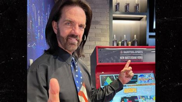 Billy Mitchell (gamer) Bio, Wiki, Age, Wife, Net Worth, Regular Show and Restaurant