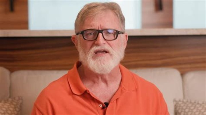 Gabe Newell: Wife, net worth, tattoos, smoking & body facts