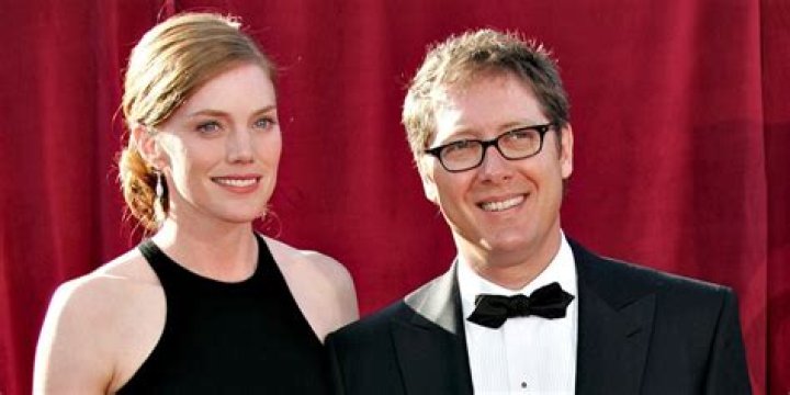 How Much Is Leslie Stefanson Net Worth? Her Partner James Spader Age & Kids