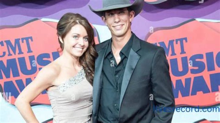 J.B Mauney Wife: Who Is Samantha Lyne?