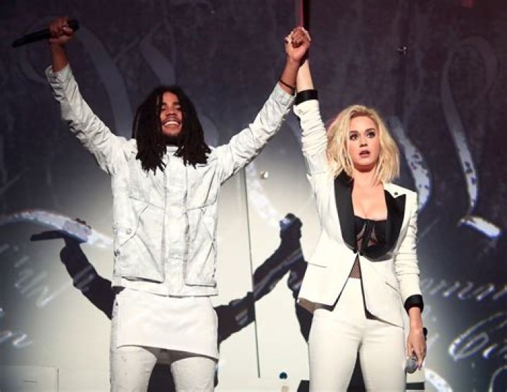Skip Marley: Wife, net worth, tattoos, smoking & body facts