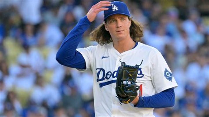 Tyler Glasnow Age, Wikipedia, Biography, Children, Salary, Net Worth, Parents.