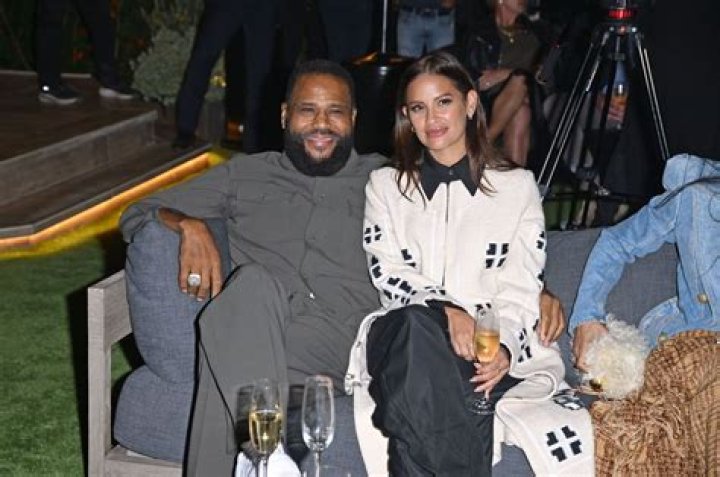 Who is Rocsi Diaz Husband? is She Married? Everything To Know