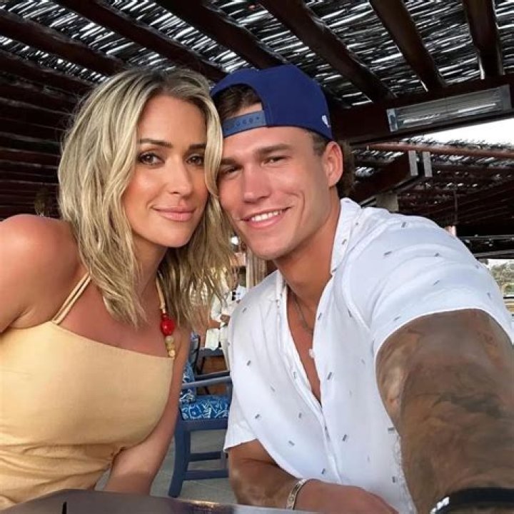 Who Is Sommer Ray Boyfriend? Dating History Of Model In A Frame!