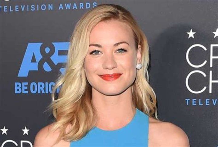 Yvonne Strahovski Biography, Age, Family, Education, Career